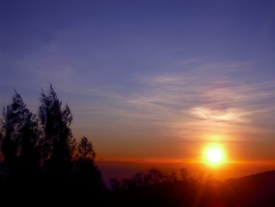 Rp590.000,00 | Bandung – Pulau Sempu – Gunung Bromo – Jogjakarta – Bandung (Bagian 2)